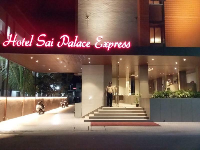 Sai Palace Express Shirdi Buitenkant foto